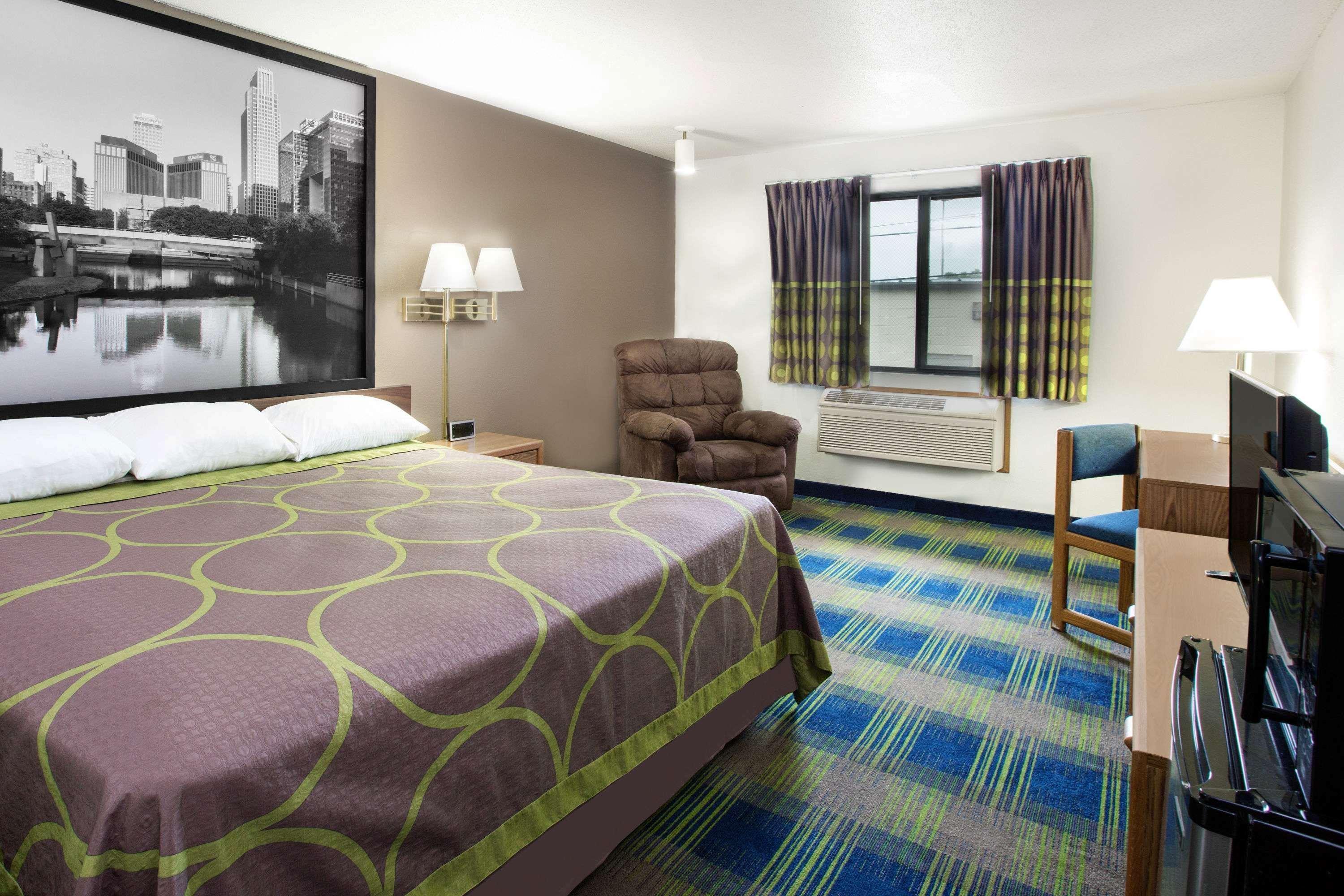 Super 8 By Wyndham Columbus Motel Luaran gambar